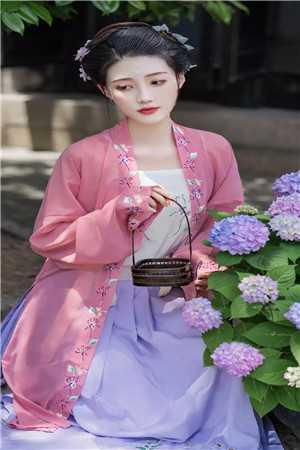 沿途风景到处是你歌词是什么意思