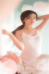 甄园亚应月莺