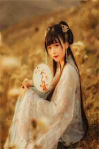 姜芫余思苒