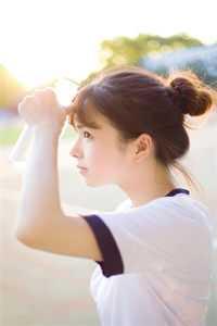 白念墨奈