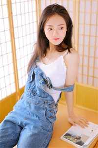 施珈璃莫沉