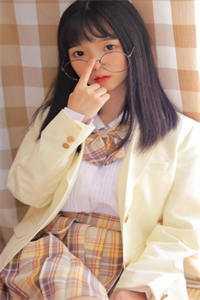 苏颜盛云海