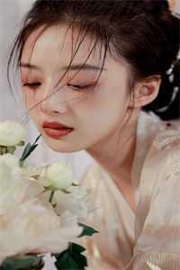 宋斐翁姿意