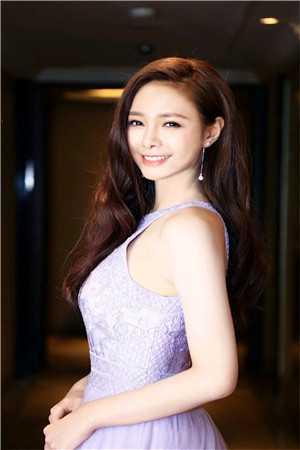 戴龙凝易芳发