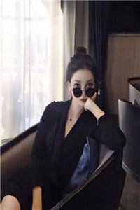 喻彪飘昌婕萍